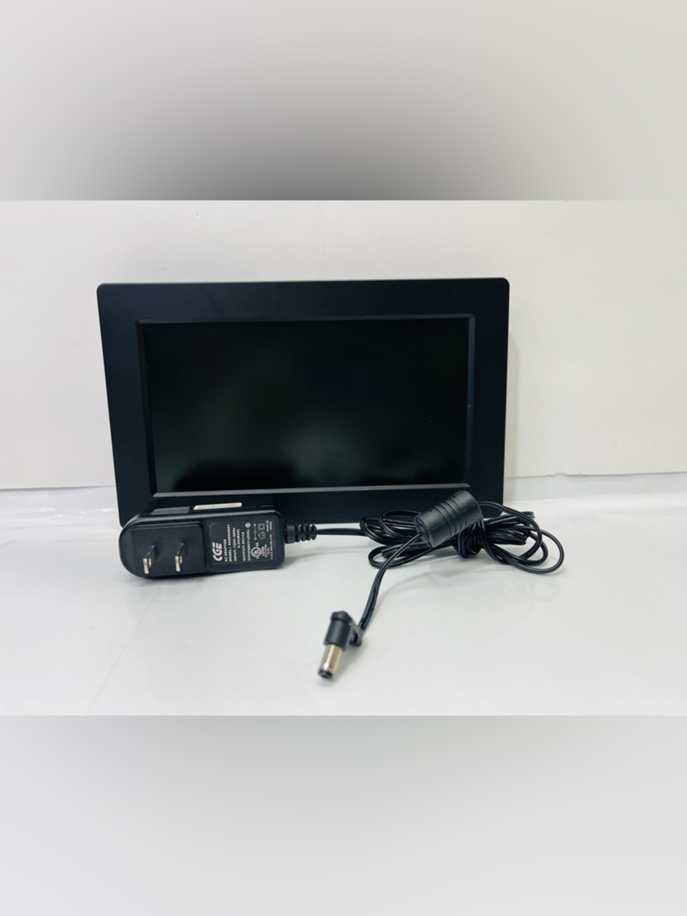 Venture DPF811SE Auto Digital Photo Frame 9”